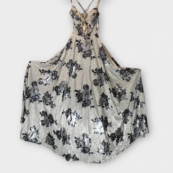 City Studios Juniors Lace-Up Floral Glitter Silver Charcoal Ball Gown size 0 & 1 - Picture 4 of 15